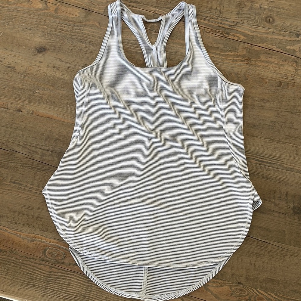 Zella tank